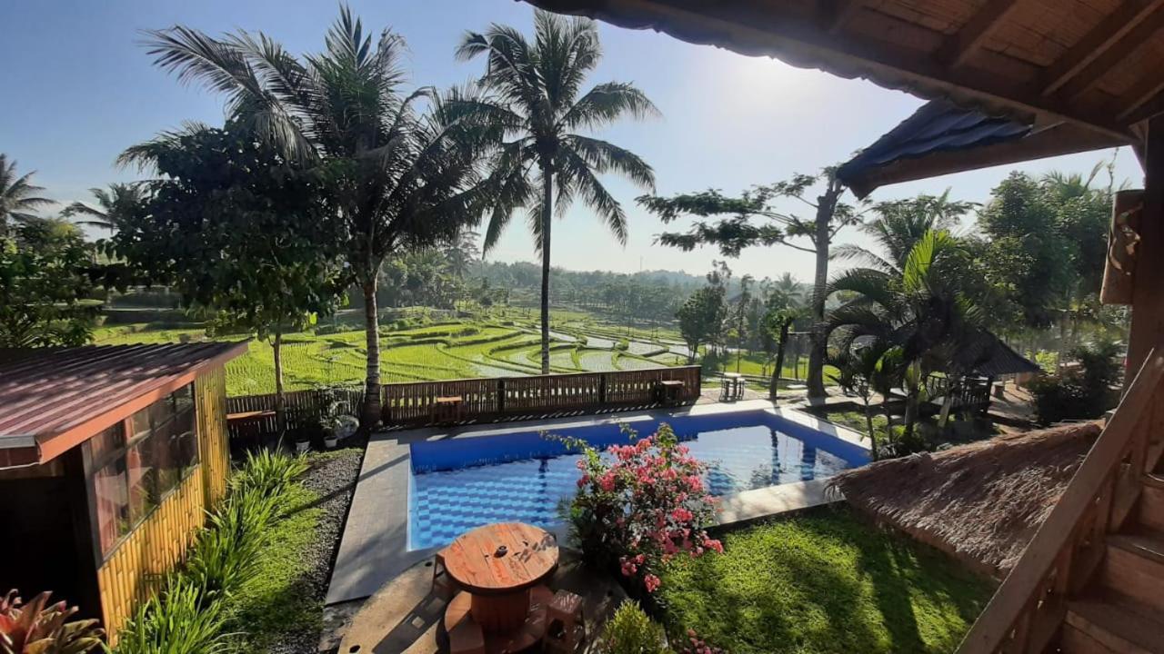 Peraja Bungalows Loyok Sangyang Ngoại thất bức ảnh