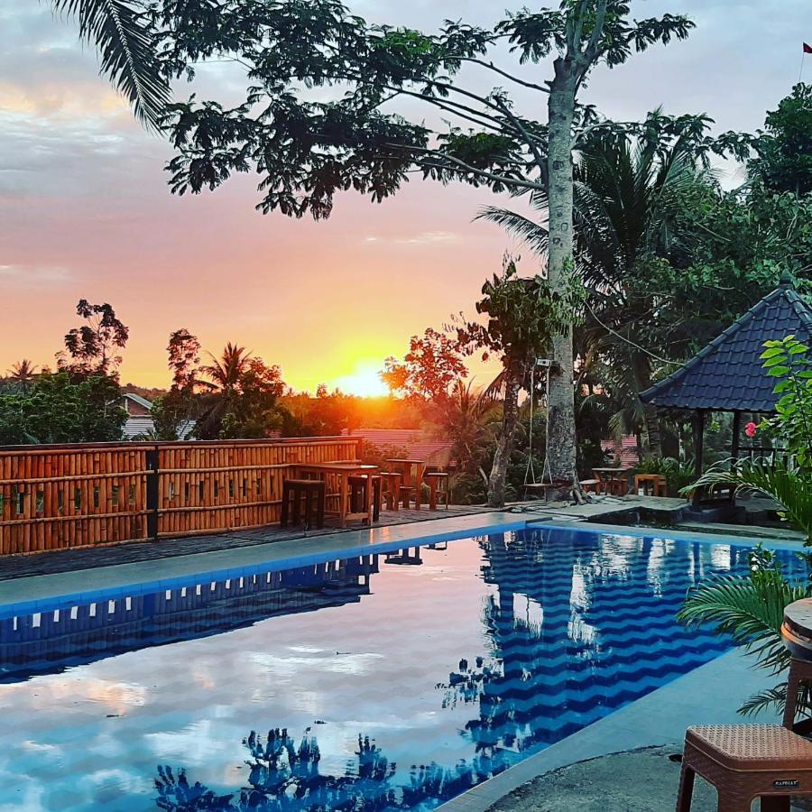 Peraja Bungalows Loyok Sangyang Ngoại thất bức ảnh