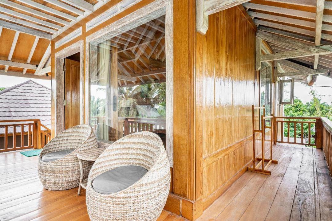 Peraja Bungalows Loyok Sangyang Ngoại thất bức ảnh