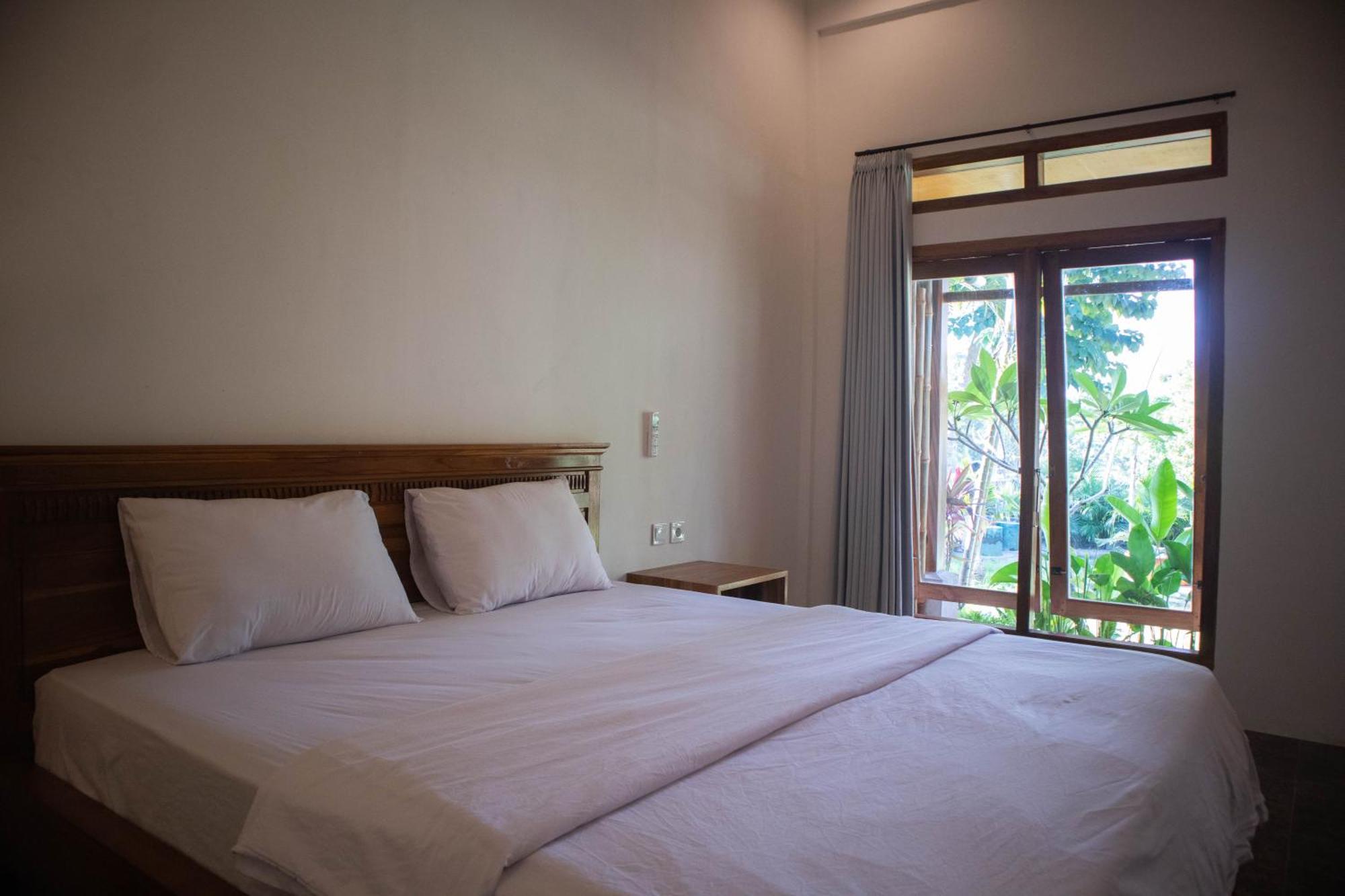 Peraja Bungalows Loyok Sangyang Ngoại thất bức ảnh