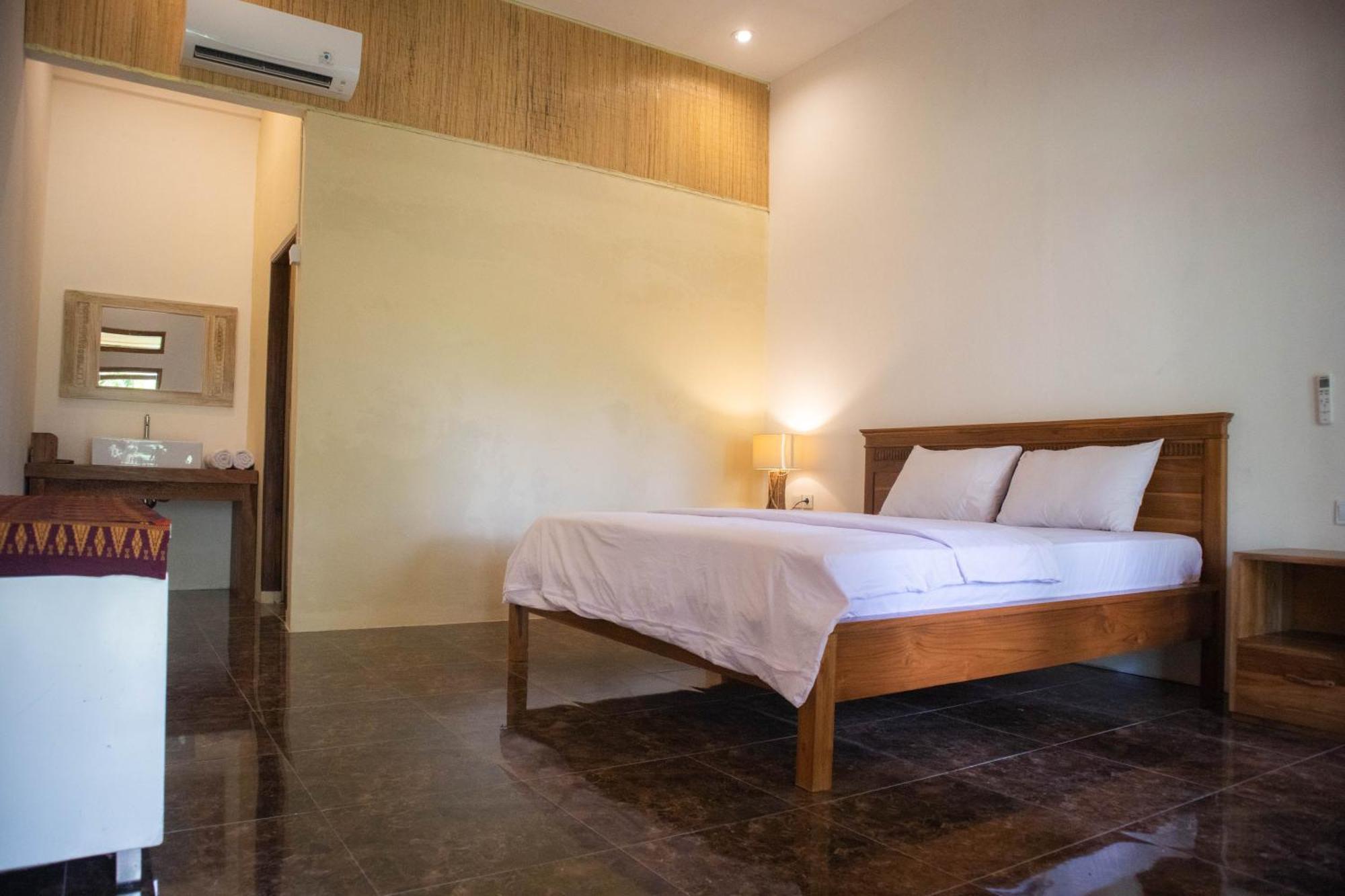 Peraja Bungalows Loyok Sangyang Phòng bức ảnh