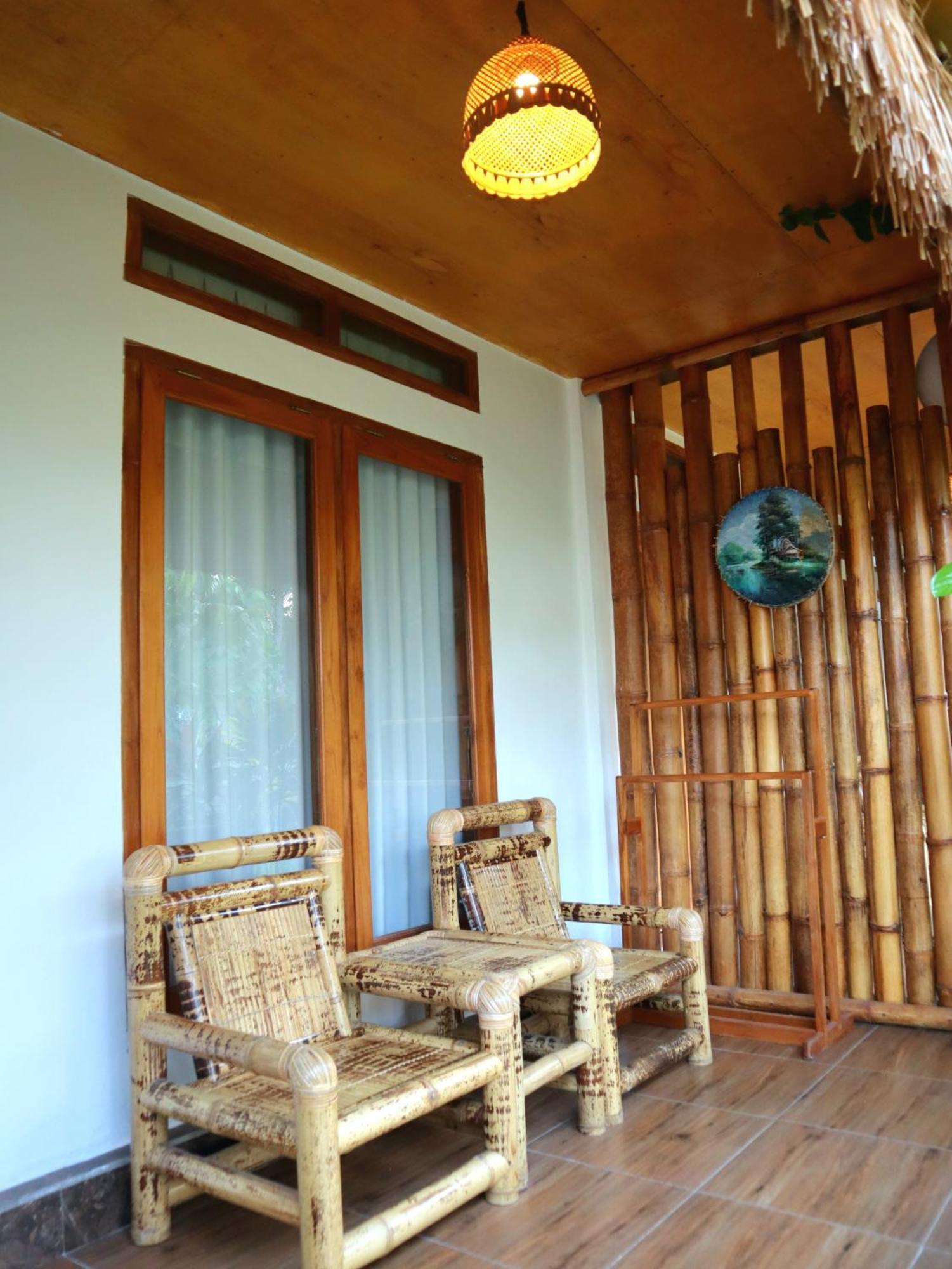 Peraja Bungalows Loyok Sangyang Phòng bức ảnh