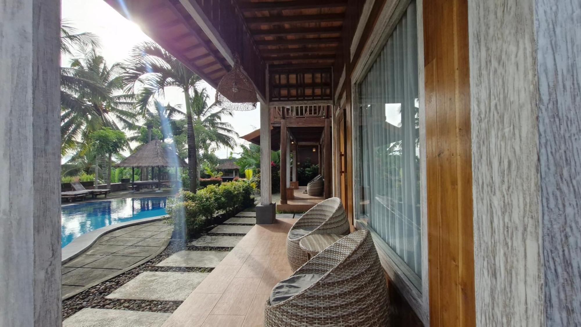 Peraja Bungalows Loyok Sangyang Ngoại thất bức ảnh